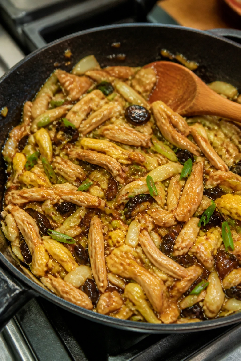 Mu Shu chicken skillet with shredded ingredients